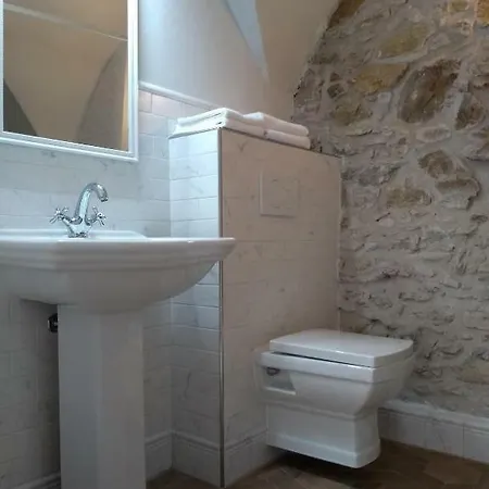 بيت ضيافة House Rodinny Historicky Dom مودرا